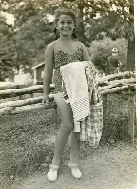 Evelyn_Bubbles_Deneberg_1.jpg